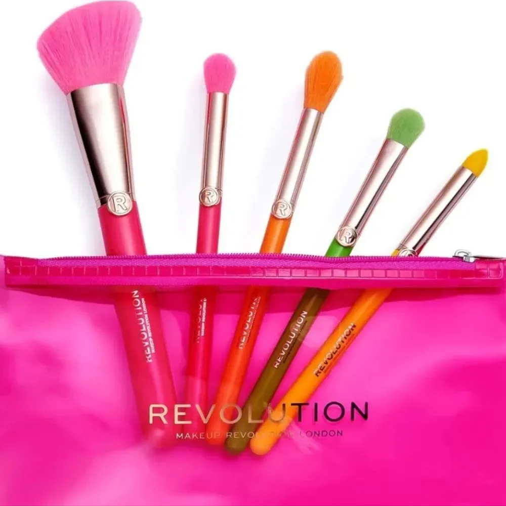 Revolution Beauty Neon Heat Makeup Brush Set‎ w/Pouch
